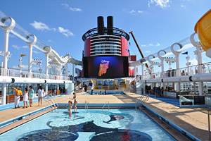Disney-Dream-Sun-Deck-BSD