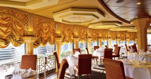 Restaurantul Le Muse - dedicat membrilor Yacht Club