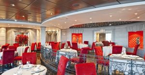 Restaurantul L'Etoile - dedicat membrilor Yacht Club