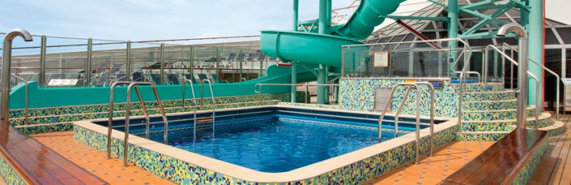 Piscina Dolphin si topoganul