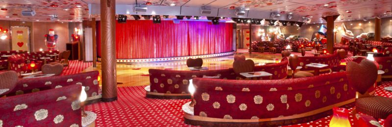 Lounge-ul  Mad Hatters Ball