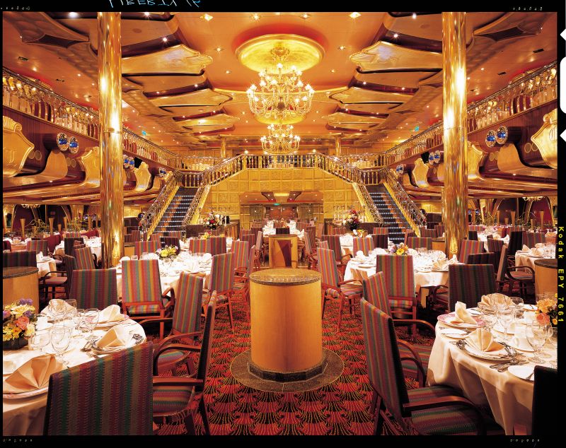 Restaurantul Golden Olympian nivelul 1