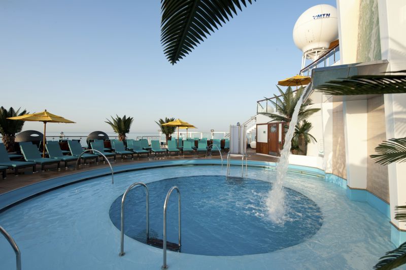 Piscina Serenity pentru adulti