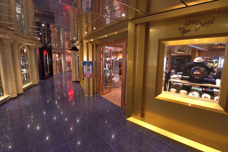 Magazinele The Fun Shops