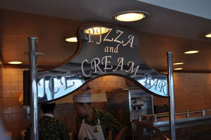 Pizza & Ice Cream Bar