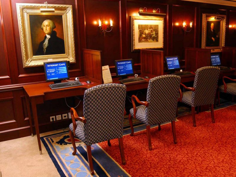 Internet Cafe