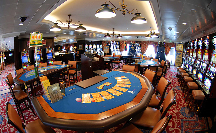 Casino & Bar