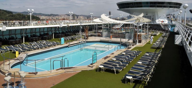 Piscina exterioara
