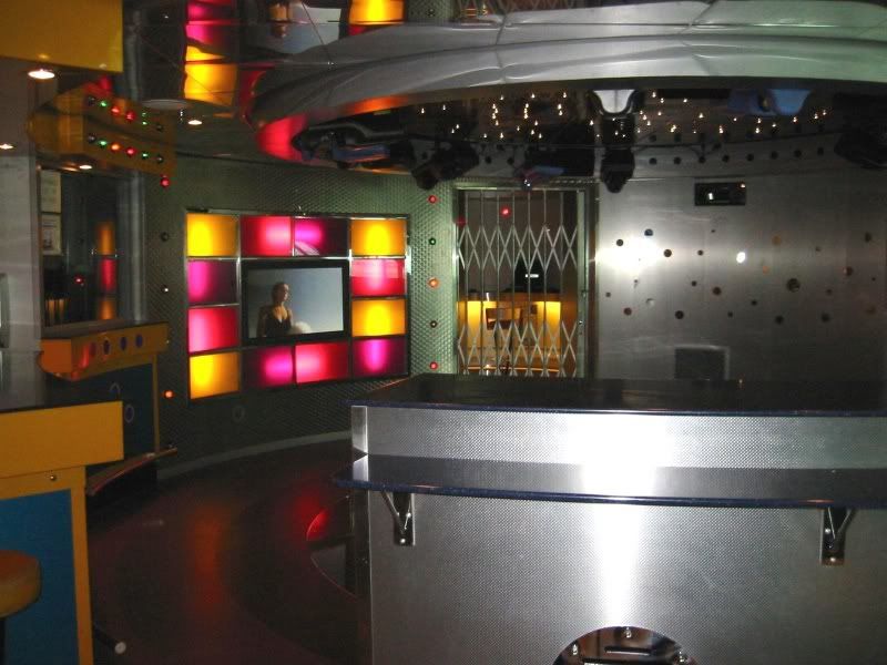 Discoteca pentru adolescenti Optix