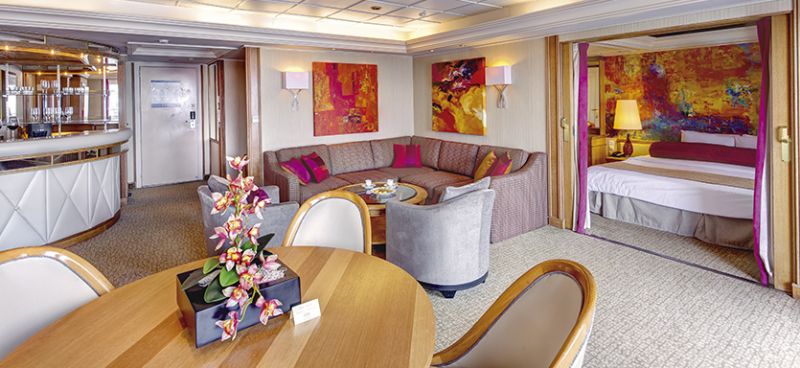 Royal Suite cu balcon cat. RS