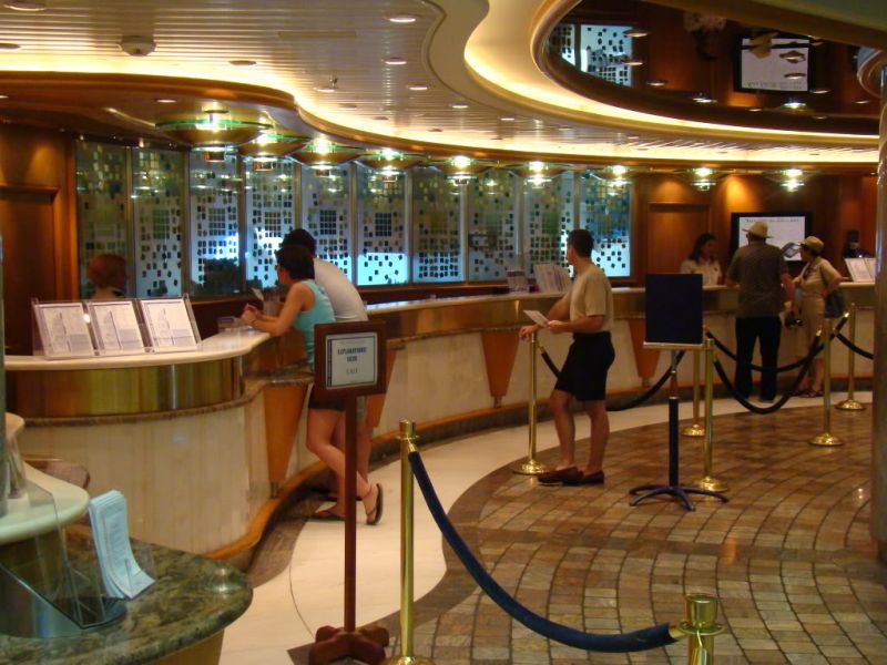 Receptia si biroul excursiilor optionale