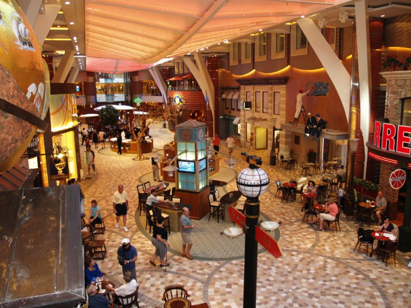 Magazinele Royal