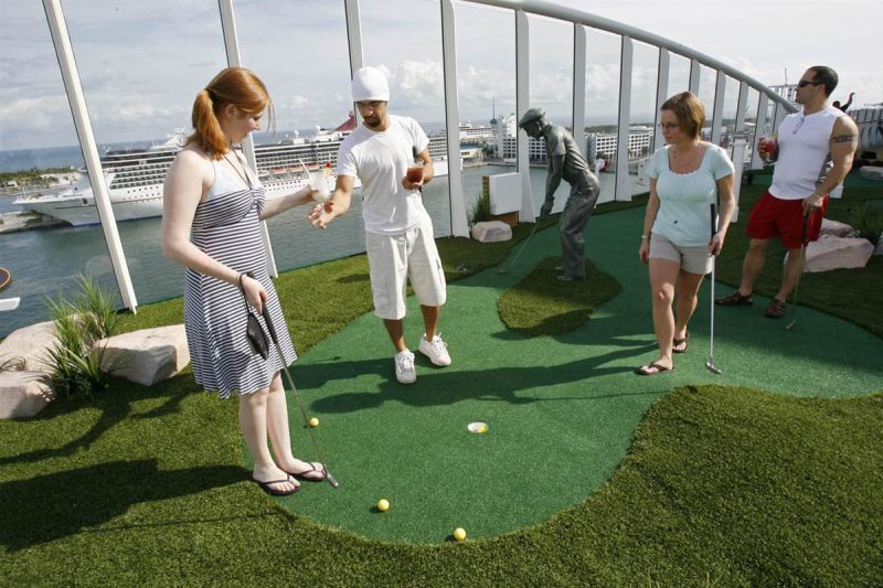 Terenul de minigolf Oasis Dunes