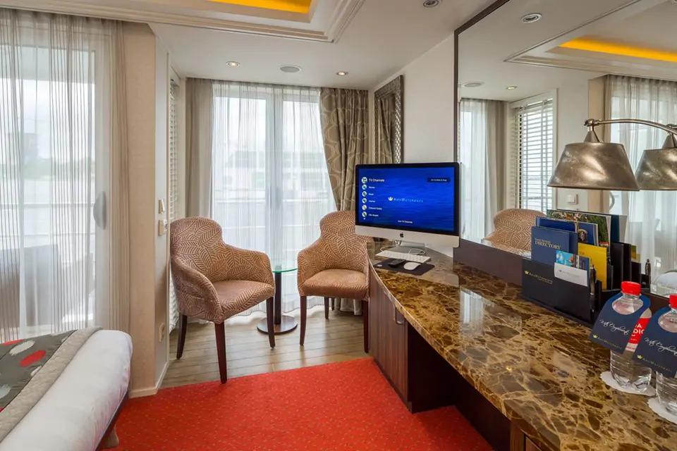 Cabina exterioara cu balcon categoria BB