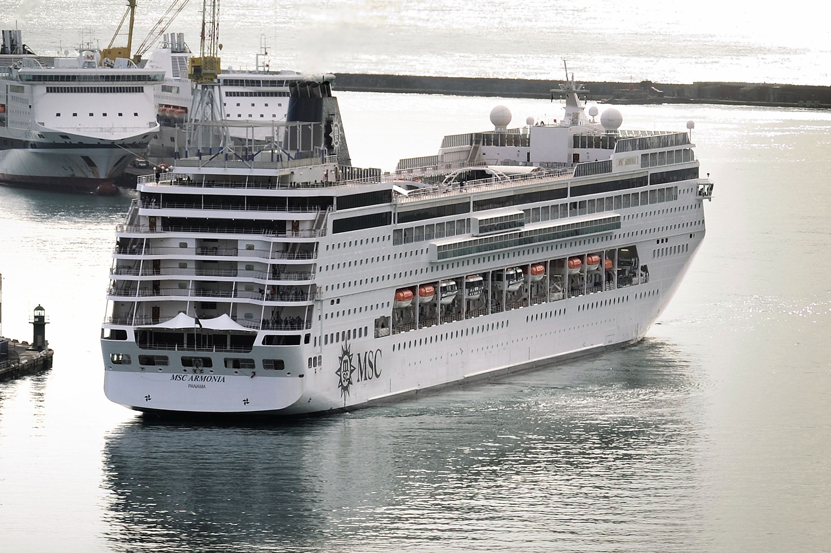 Croaziera 2024 - Mediterana (Bari, Italia) - MSC Cruises - MSC Armonia - 7 nopti